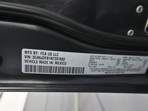 Used 2022 Jeep Compass Latitude w/ Sun and Sound Group image 9