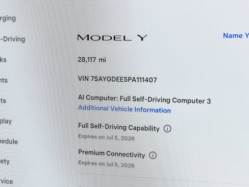 Used 2023 Tesla Model Y Long Range AWD/4WD image 25