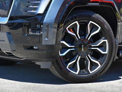 New 2025 GMC Sierra EV Denali image 2