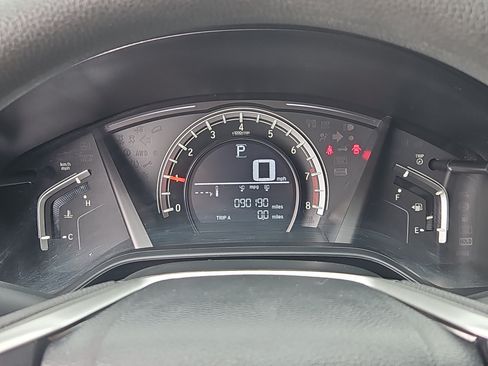 Used 2017 Honda CR-V LX image 16