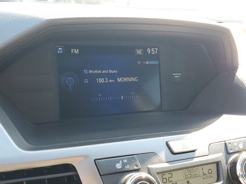 Used 2016 Honda Odyssey EX-L image 27
