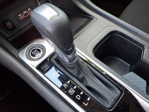 Certified 2025 Nissan Sentra SV image 6