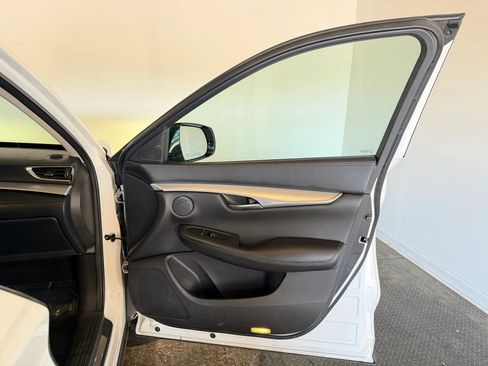 Used 2019 INFINITI QX50 Essential AWD/4WD image 34