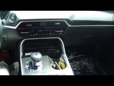 Used 2024 MAZDA CX-90 3.3 Turbo w/ Select Package image 28