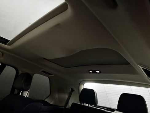 Used 2024 BMW X7 xDrive40i w/ Premium Package image 37