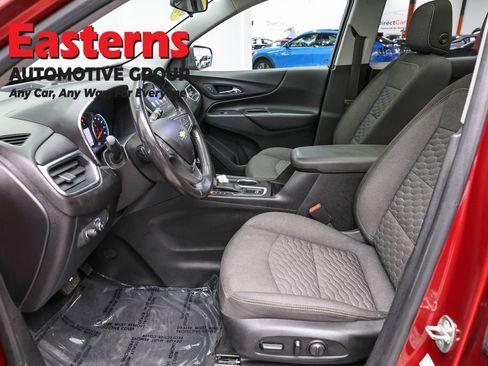 Used 2019 Chevrolet Equinox LT w/ Sun & Navigation Package AWD/4WD image 14