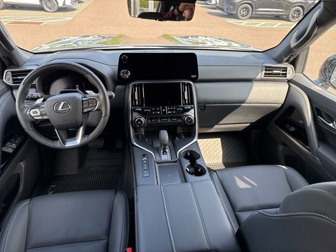 New 2026 Lexus LX 700h Luxury AWD/4WD image 13