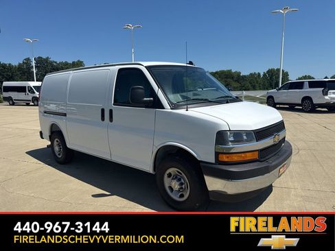 New 2025 Chevrolet Express 2500 Work Van w/ Driver Convenience Package image 11