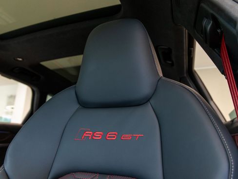 Used 2025 Audi RS 6 performance image 68