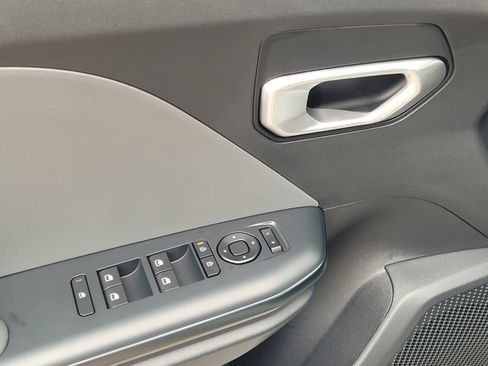 New 2026 Kia K4 FWD image 10