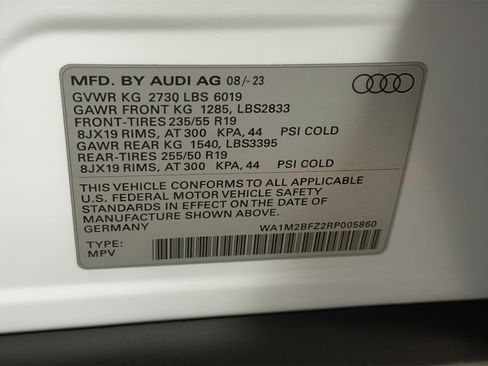 Certified 2024 Audi Q4 e-tron Prestige AWD/4WD image 27