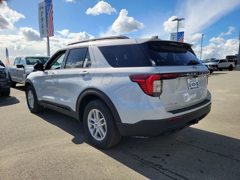 New 2026 Ford Explorer Active image 3