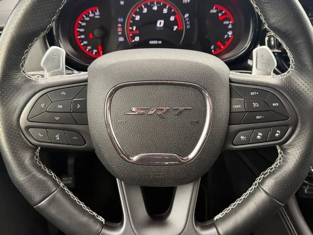 Used 2022 Dodge Durango SRT w/ Technology Group AWD/4WD image 15