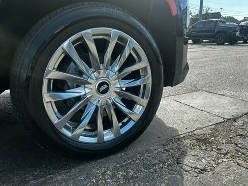 Used 2021 Cadillac Escalade Premium Luxury w/ Driver Assist Tech Package image 33