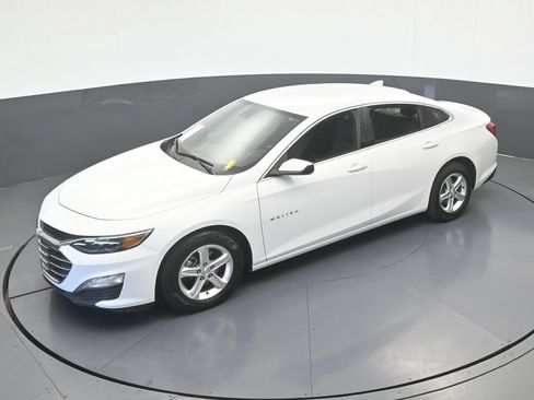Used 2024 Chevrolet Malibu LT FWD image 42