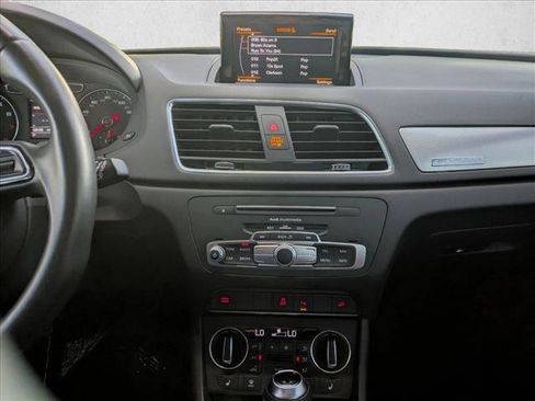 Used 2018 Audi Q3 2.0T Premium Plus w/ Premium Plus Package image 15