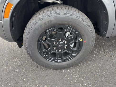 New 2025 Ford Ranger XLT w/ FX4 Off-Road Package image 11