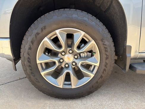 New 2026 Chevrolet Silverado 1500 LT w/ Z71 Off-Road Package image 10