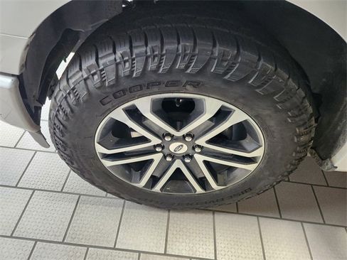 Used 2021 Ford F150 XL w/ STX Appearance Package RWD image 8