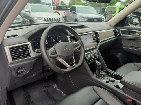 Used 2022 Volkswagen Atlas SEL AWD/4WD image 13