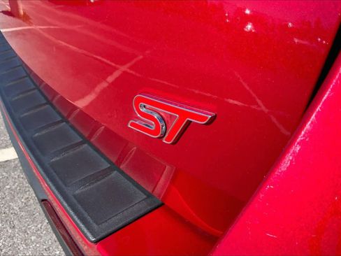 Certified 2025 Ford Explorer ST image 10