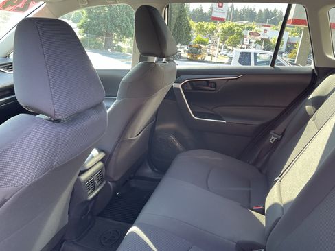 Certified 2024 Toyota RAV4 LE AWD/4WD image 12