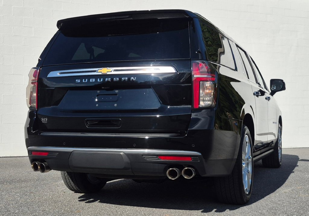 Used 2024 Chevrolet Suburban High Country AWD/4WD image 22