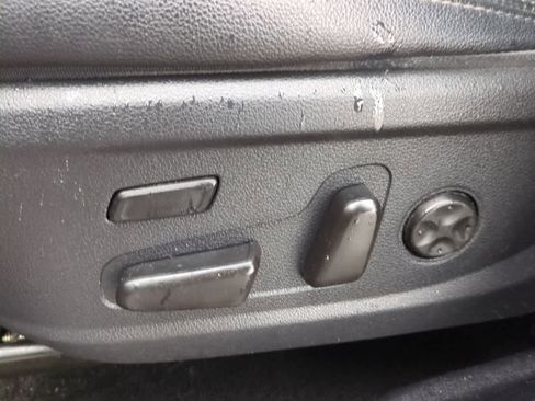 Used 2019 Hyundai Santa Fe Ultimate image 16