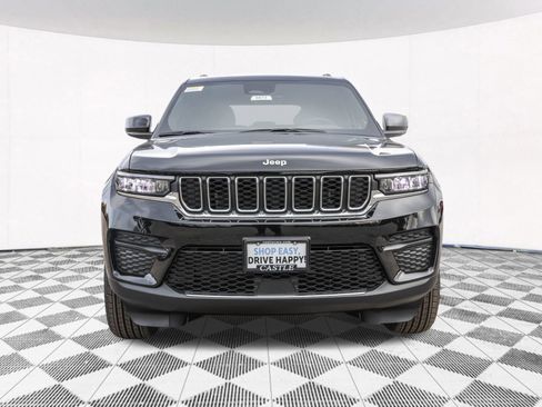 New 2025 Jeep Grand Cherokee Laredo X image 8