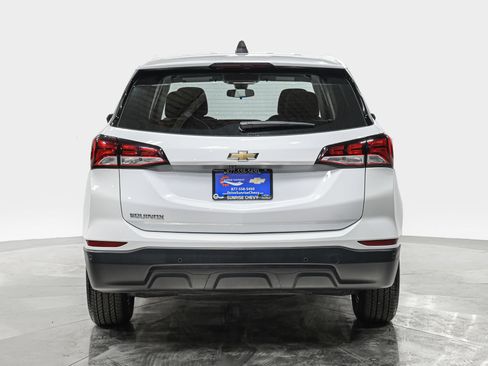 Used 2024 Chevrolet Equinox LS FWD image 5