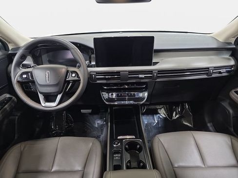 Certified 2023 Lincoln Corsair AWD w/ Equipment Group 101A image 9