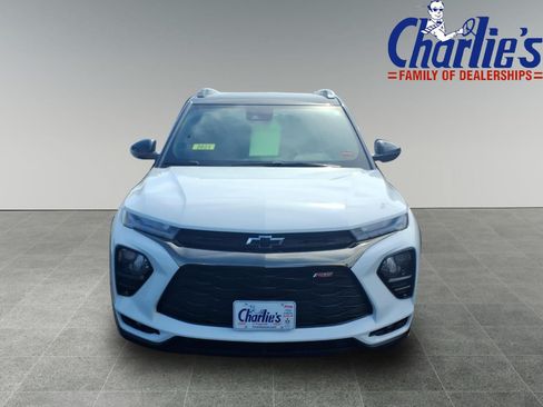 Used 2023 Chevrolet TrailBlazer RS w/ Convenience Package FWD image 2