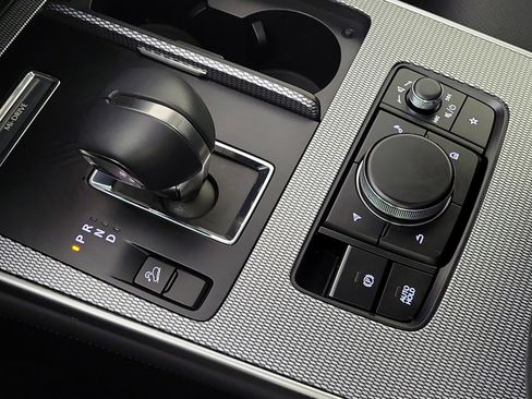 Certified 2025 MAZDA CX-90 3.3 Turbo w/ Preferred Package image 24