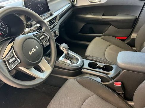 Used 2024 Kia Forte LXS w/ LXS Technology Package FWD image 10
