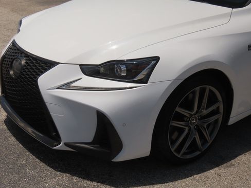Used 2019 Lexus IS 300 F Sport w/ F Sport Package RWD image 3