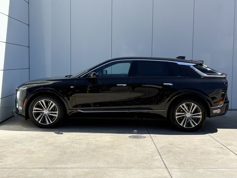Certified 2024 Cadillac Lyriq Luxury RWD image 4