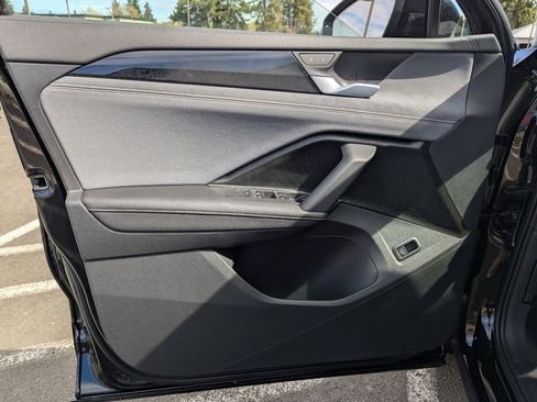 New 2026 Volkswagen Tiguan SE R-Line image 10