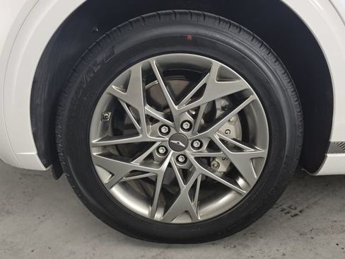 Used 2025 Genesis GV70 2.5T AWD/4WD image 9