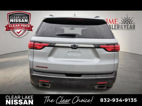 Used 2023 Chevrolet Traverse Premier w/ Redline Edition FWD image 6