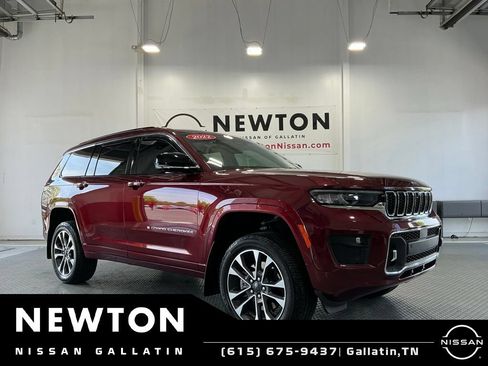 Used 2022 Jeep Grand Cherokee L Overland w/ Advanced Protech Group III AWD/4WD image 43