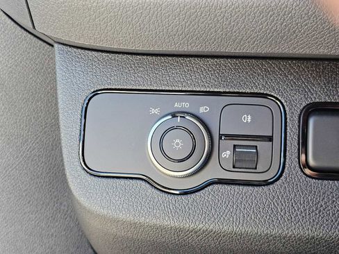 New 2026 Mercedes-Benz Sprinter 2500 image 28