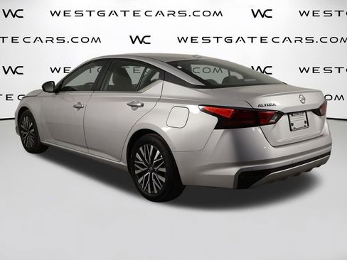 Used 2025 Nissan Altima 2.5 SV image 43