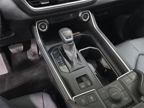 Used 2025 Toyota Grand Highlander AWD image 22