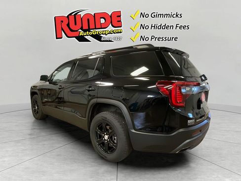 Used 2022 GMC Acadia AT4 w/ Technology Package AWD/4WD image 4