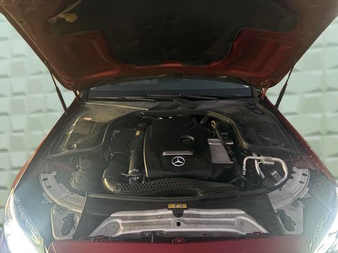 Used 2016 Mercedes-Benz C 300 Sedan w/ Surround View Package image 35