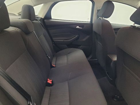 Used 2016 Ford Focus SE image 19