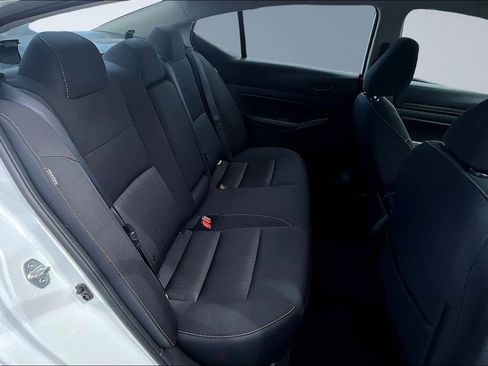Used 2025 Nissan Altima 2.5 SV FWD image 24