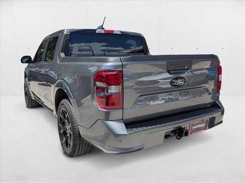 New 2025 Ford Maverick Lobo image 9