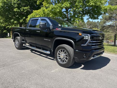 Used 2026 Chevrolet Silverado 2500 LT w/ Z71 Chrome Sport Edition AWD/4WD image 1