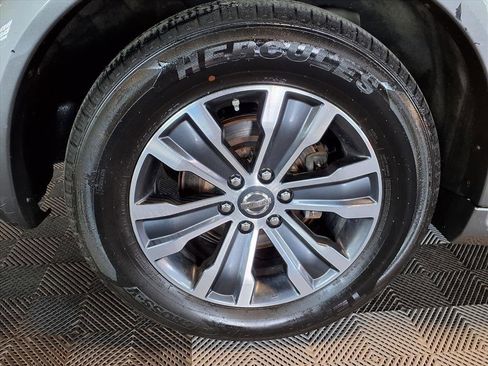 Used 2019 Nissan Armada SL w/ Premium Package image 9